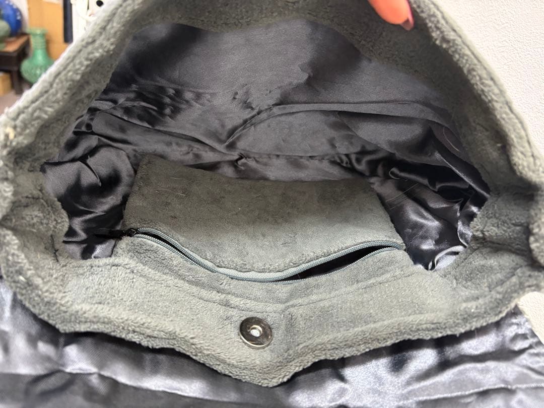 CHANEL グレー スエード ショルダーバッグ ノベルティ