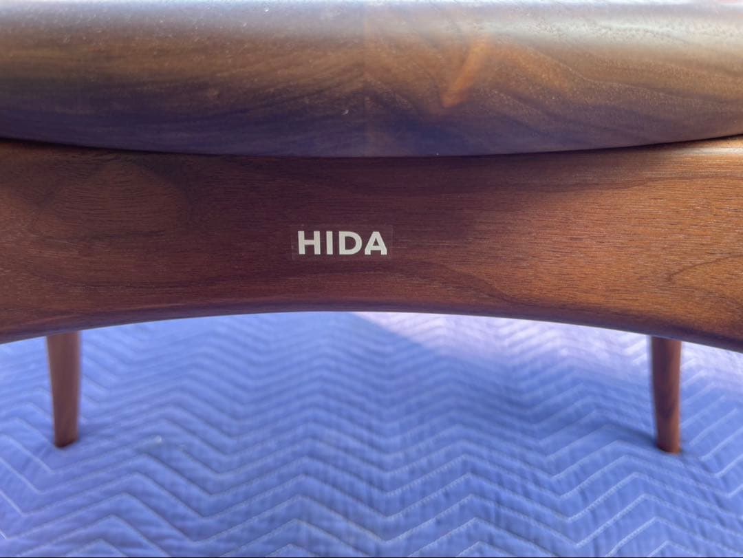 M*E様 美品飛騨産業キツツキマーク　ダイニングテーブル　3脚椅子セット