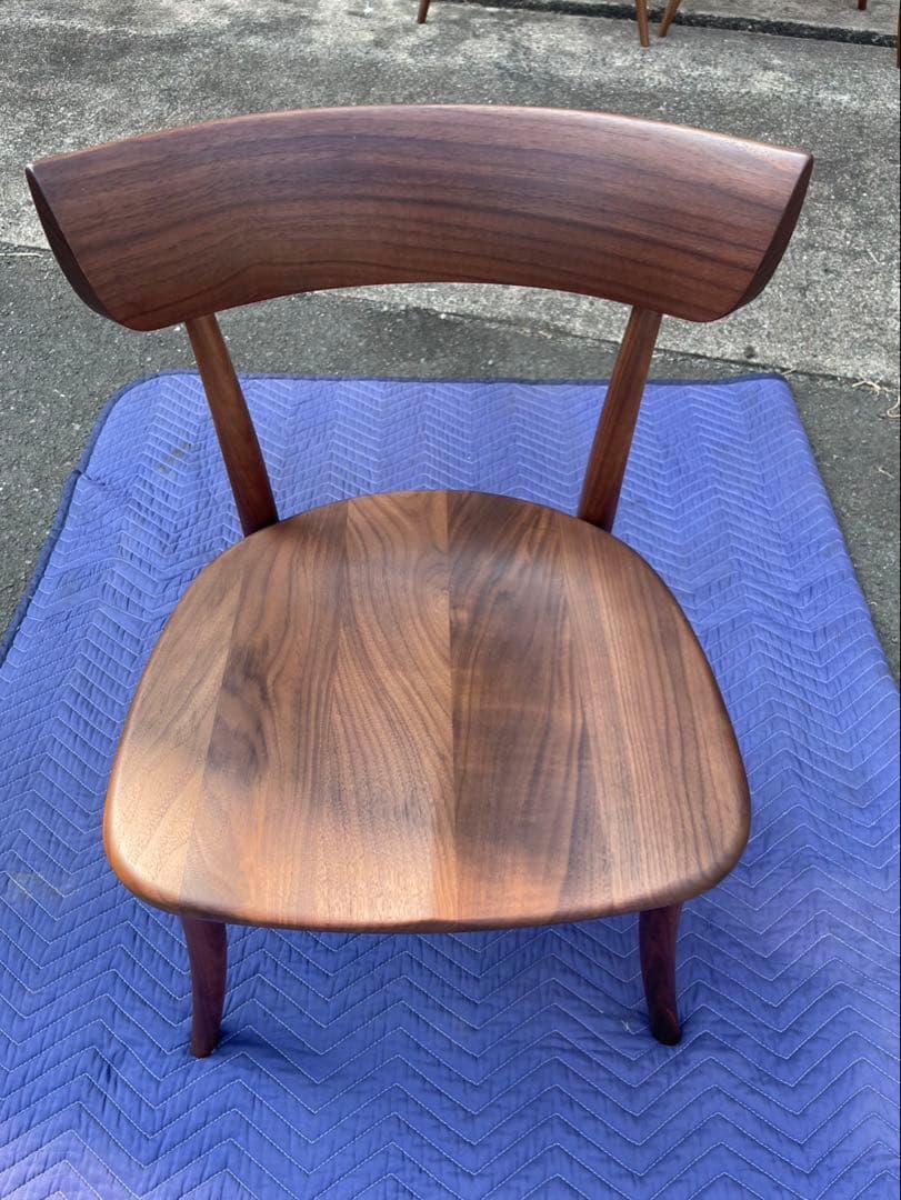 M*E様 美品飛騨産業キツツキマーク　ダイニングテーブル　3脚椅子セット