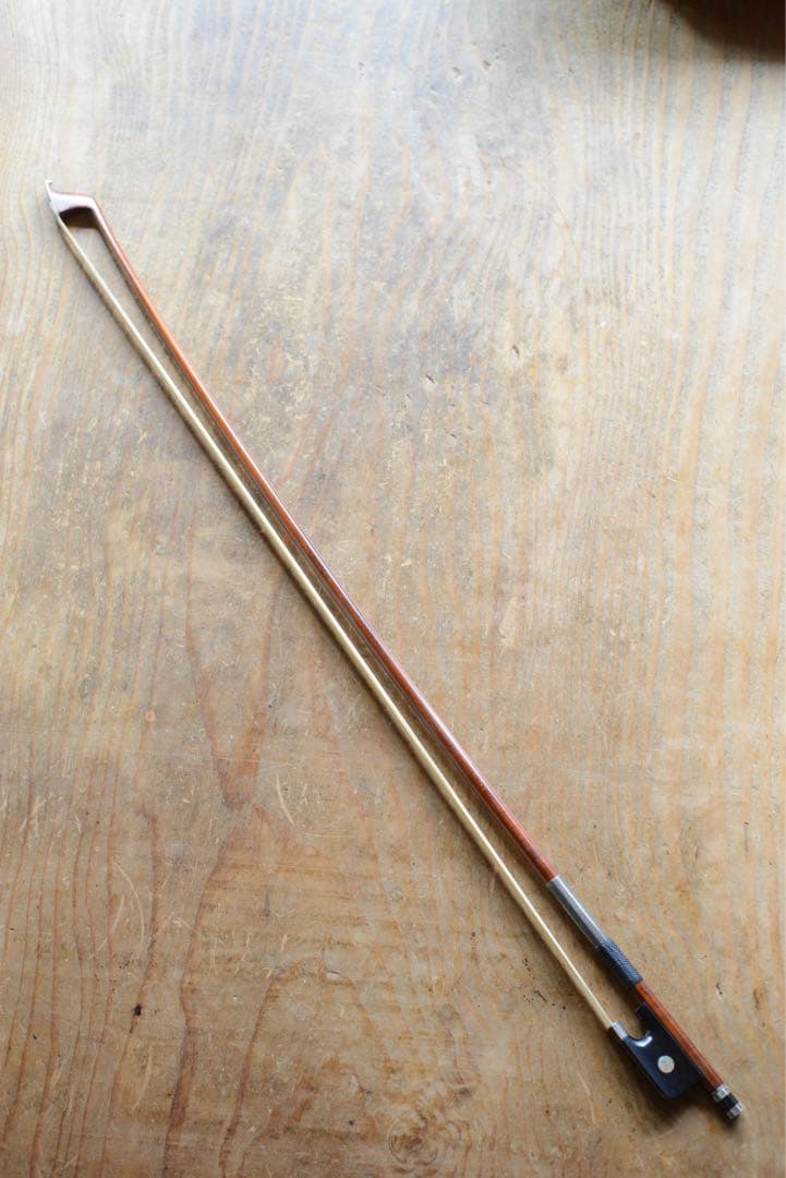 4/4 銀黒檀チェロ弓　美杢フェルナンブコ　80.6g