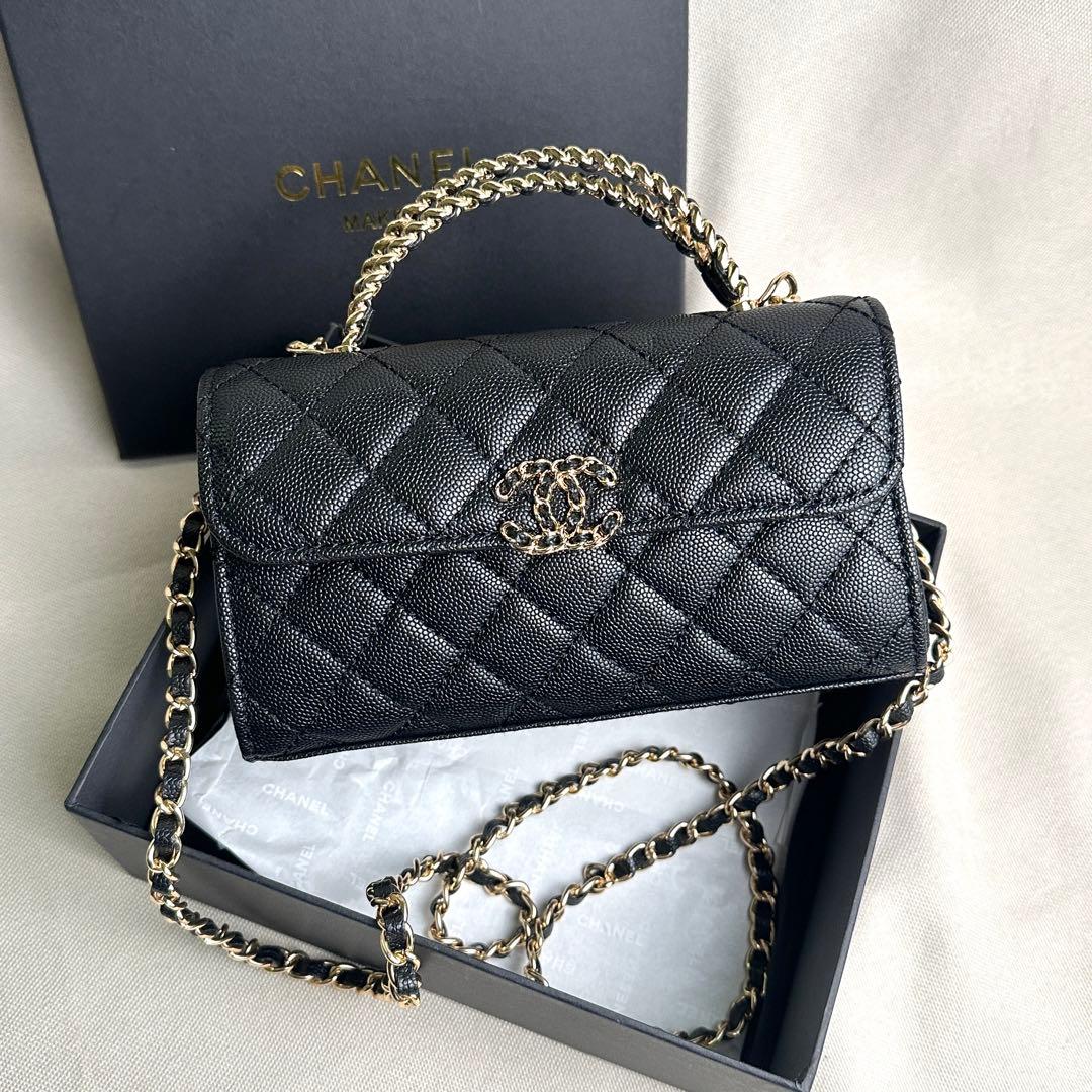 VIP限定 ノベルティ　ショルダーバッグ　ゴールドチェーン　ブラック