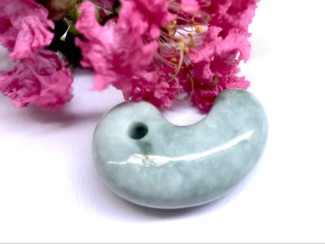 過密な結晶‼️ 古代より神宿る糸魚川翡翠勾玉 吉祥開運の守護石