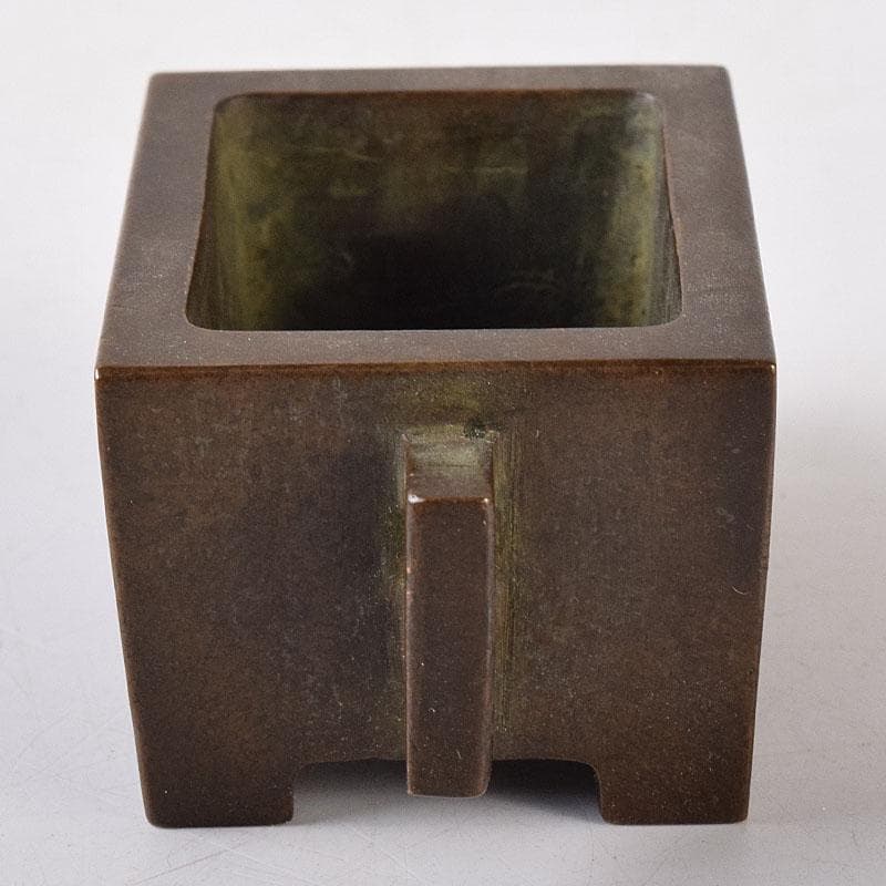 中国 大明宣徳年製 古銅 四方双耳香炉 馬槽爐 V 8638E - メルカリ