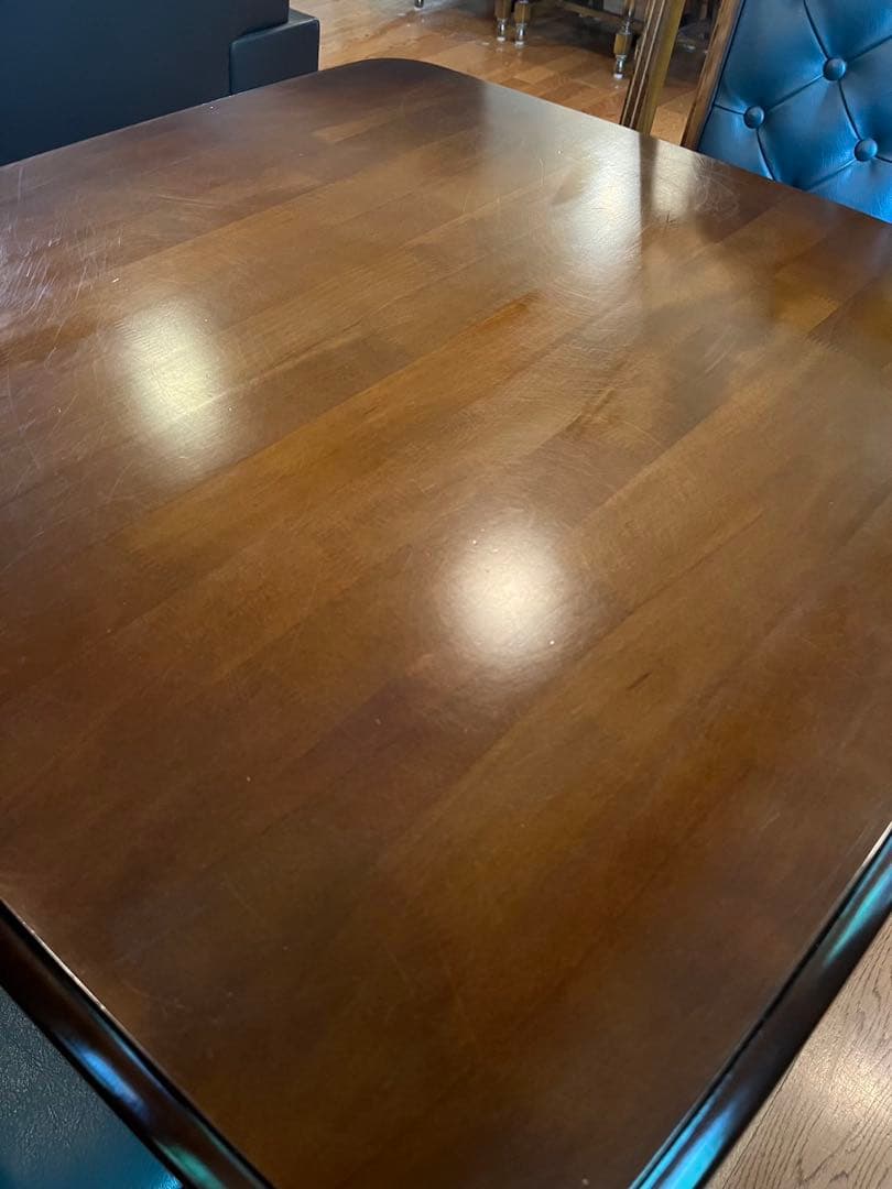 カリモクテーブル