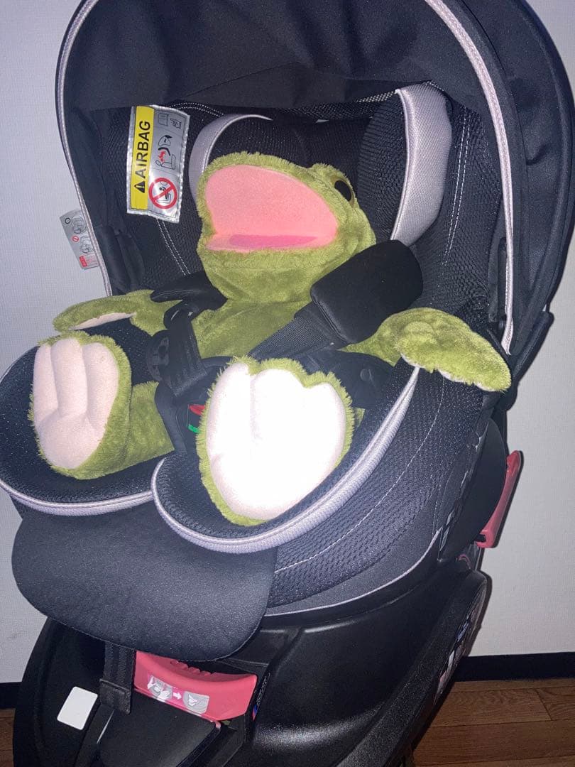 エールベベ⭐️【最高位】クルット4s グランス　チャイルドシートプラチナブラック