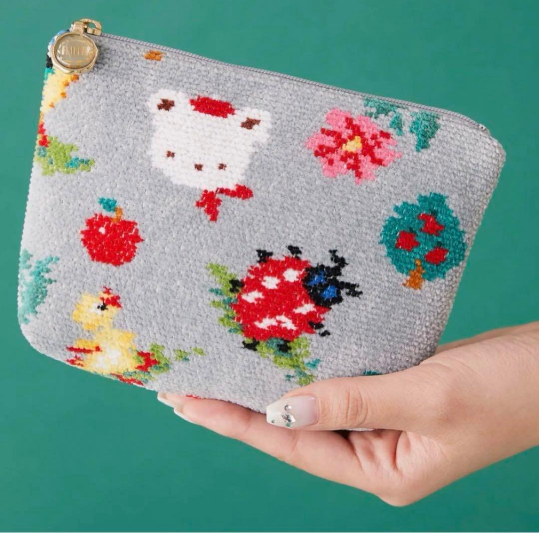 familiar x FEILER ファミリア フェイラー コラボポーチ - メルカリ