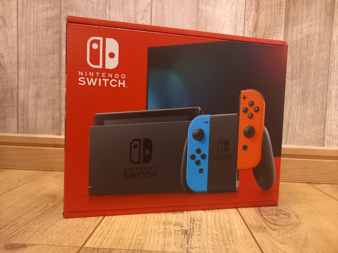 Nintendo Switch 本体 + Mario Kart 8 Deluxe