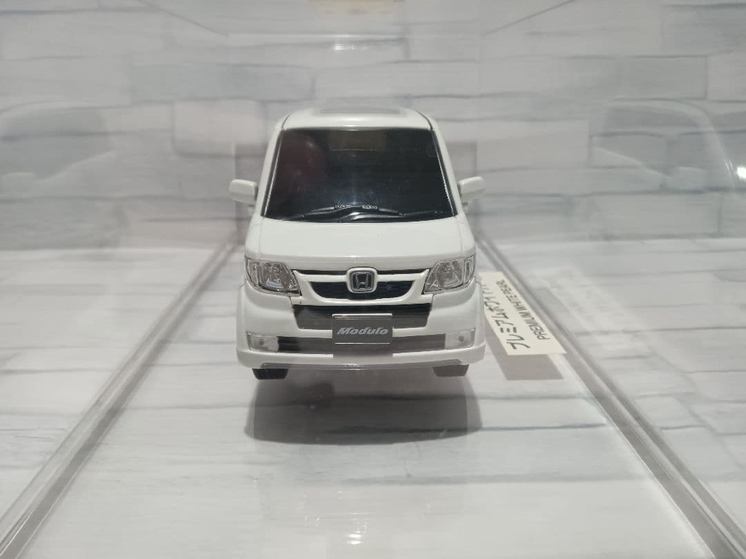 1/24 ホンダ　カラーサンプル　ミニカー　ゼスト　モデューロエアロ　ホワイト