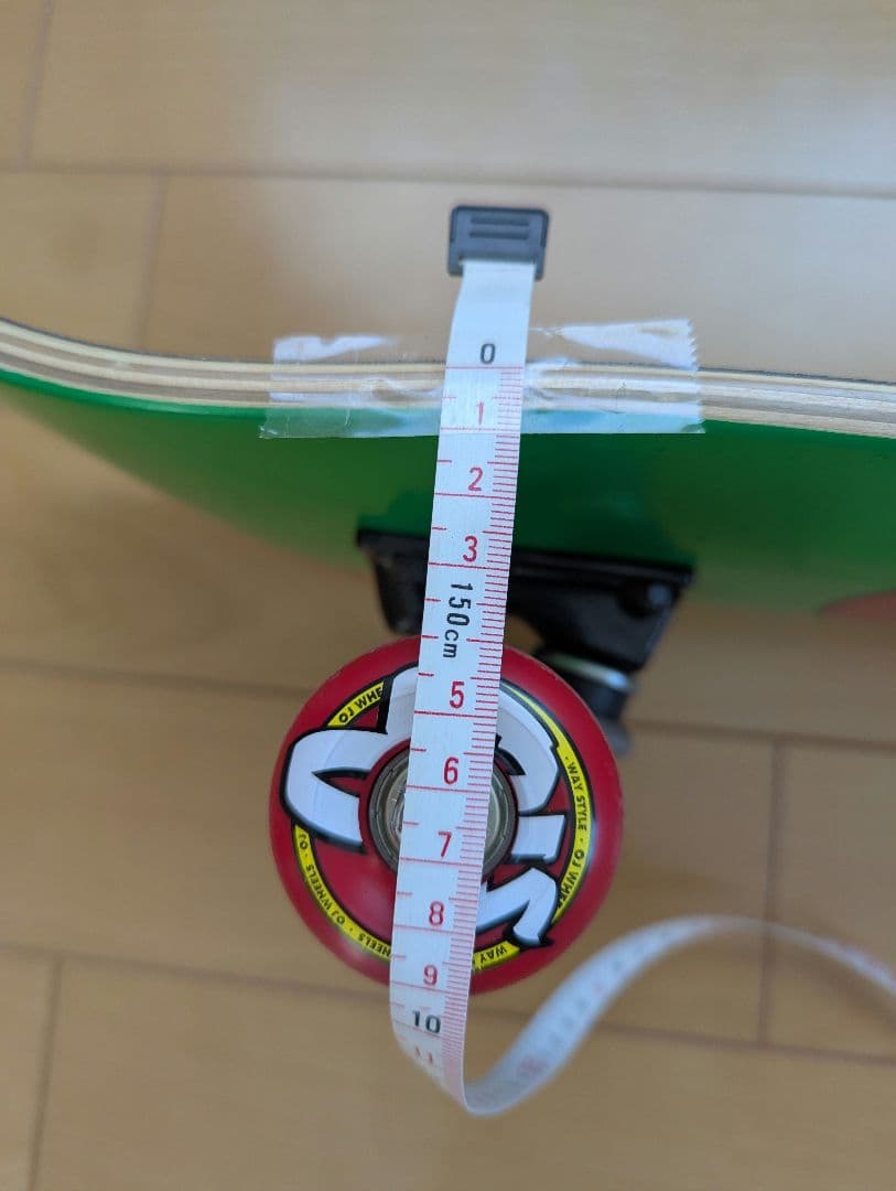 ☆ヨクサル☆【送料込み】　サンタクルーズ　スケボー