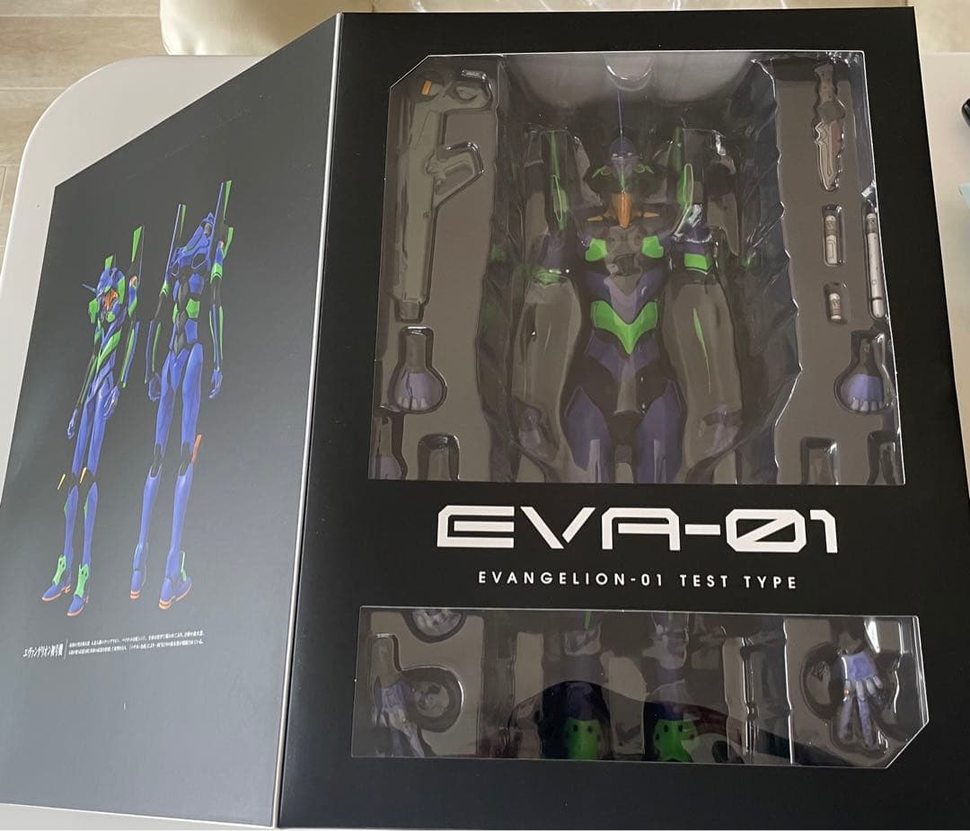 【貴重】初回限定版RAH NEO エヴァンゲリオン初号機 & 8号機β