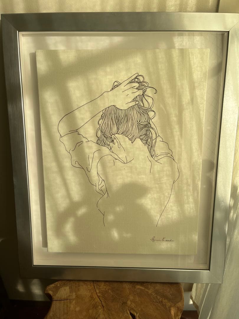 Izumi Kotoka 線画 後ろ姿の女性