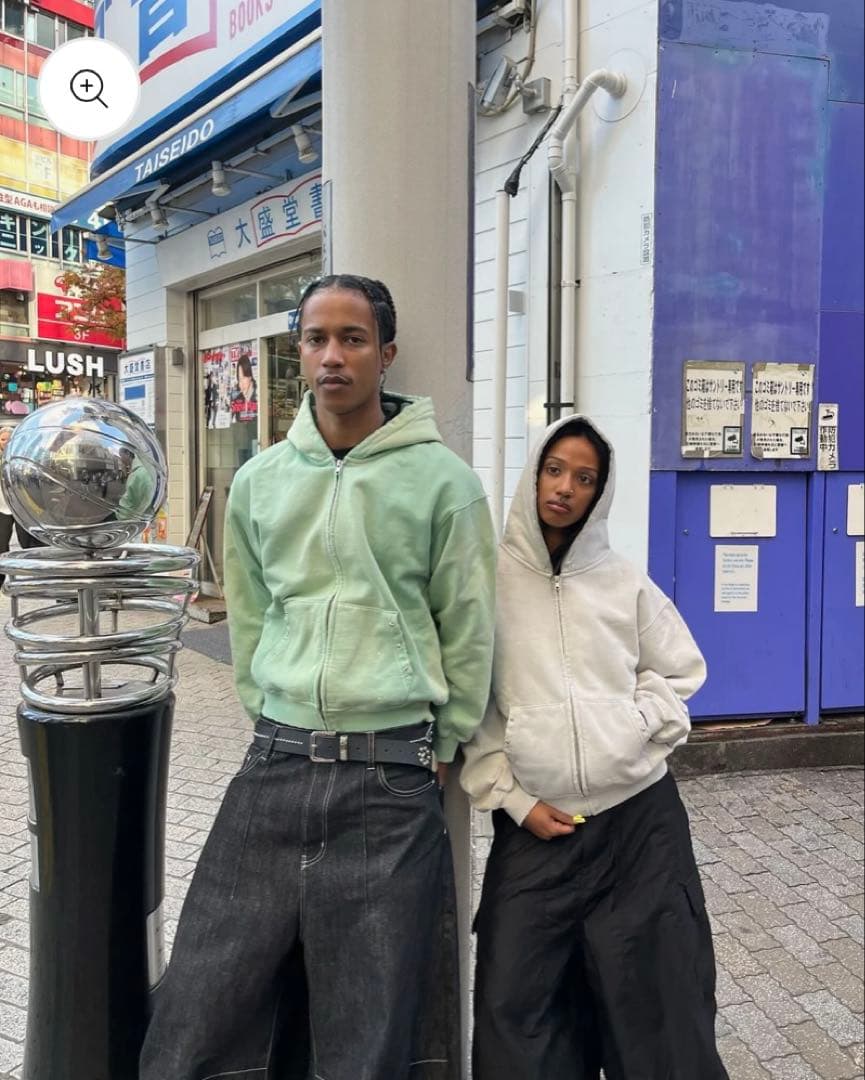 BELVETパーカー Distressed Pigment Zip Hoodie