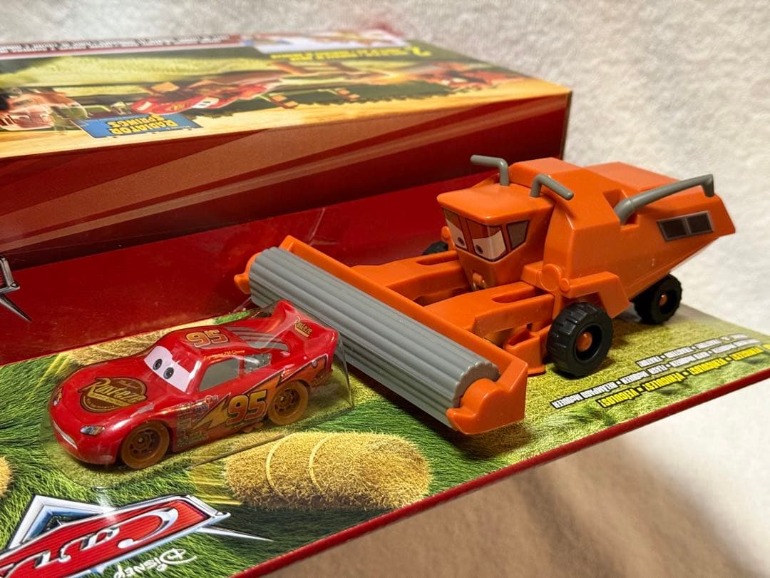 マテルカーズ FRANK ESCAPE AND STUNT RACE