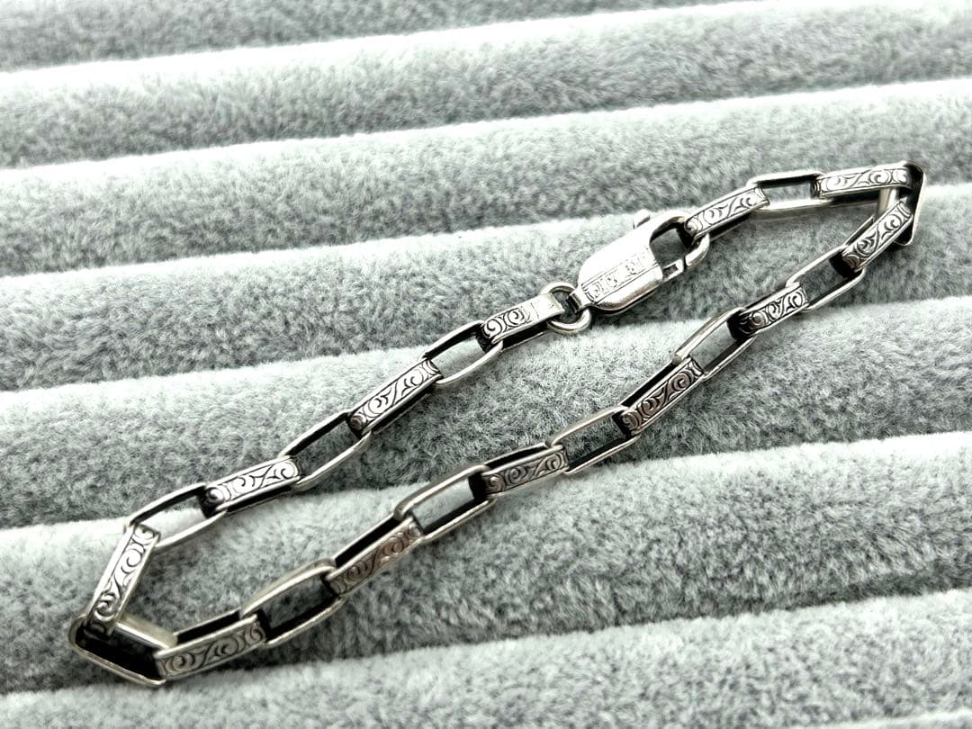 スーマンダックワ エターナルカーヴィング チェーンブレスレット