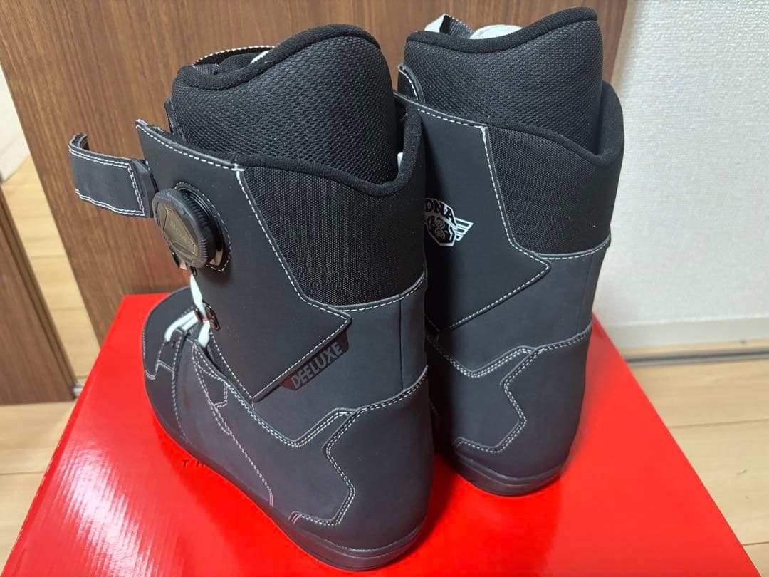 ディーラックス　D.N.A 24-25 新品、未使用　27cm スノボ　ブーツ