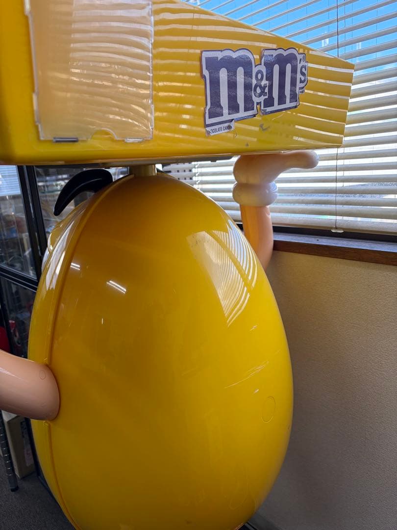 M&M's イエローキャラクター スタンディングフィギュア