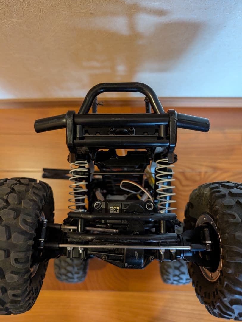 タミヤ CR-01 ランドクルーザー40 純正新品バッテリー、予備タイヤつき