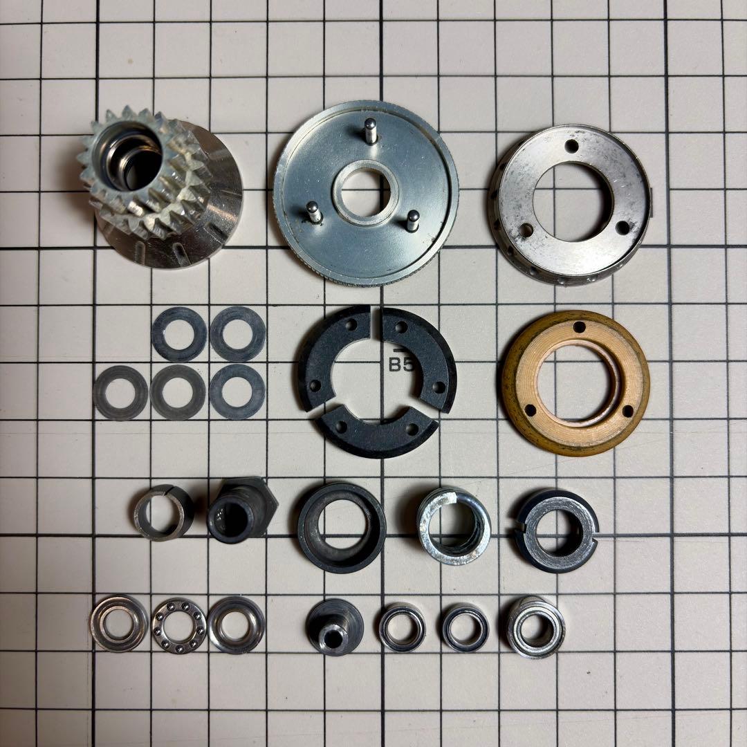 t*2様 INFINITY IF15 1/10GP ツーリングカーシャーシ