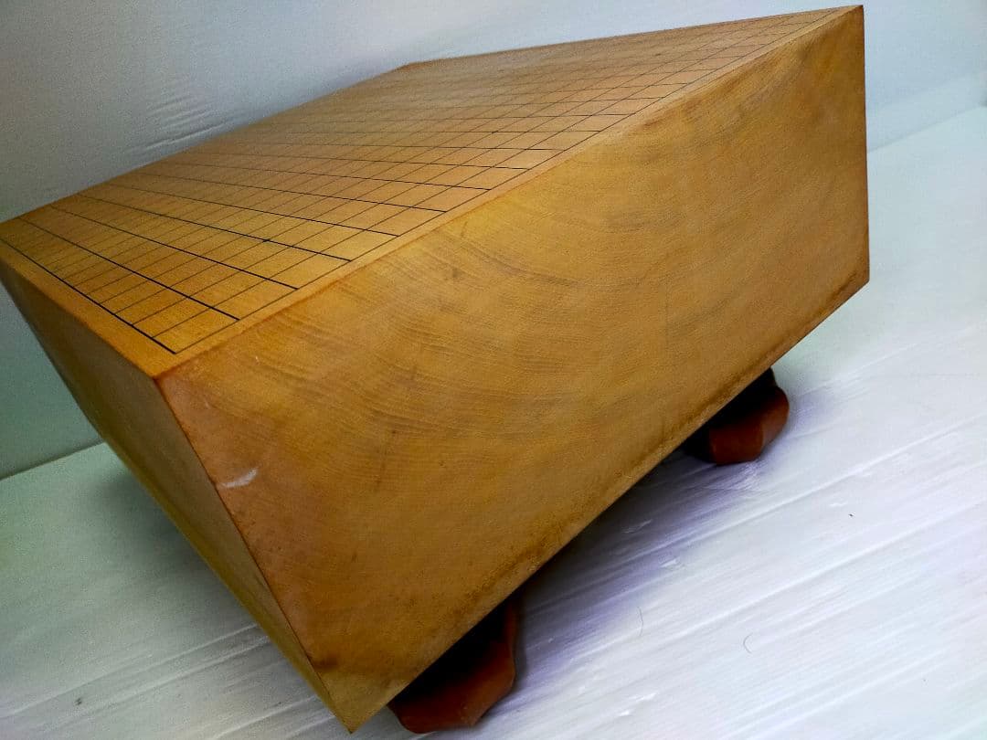 【迫力の6寸】足付き碁盤 新カヤ（推定） 18cm ヘソ付 木製カバー付 囲碁