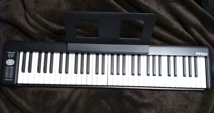 折りたたみ 61鍵 playtech PFK61 音源内蔵 MIDIキーボード - メルカリ
