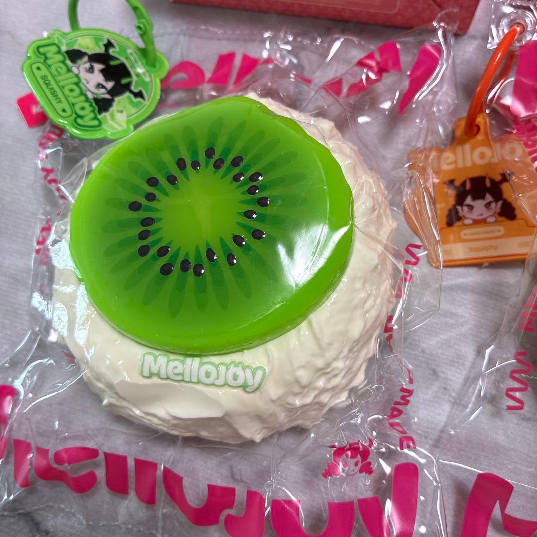 Mellojoy メロジョイ スクイーズ クリームまみれ大福 キウイ オレンジ