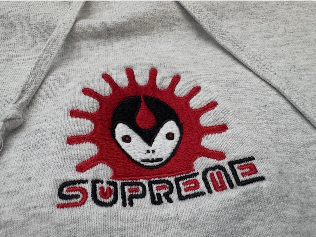 supreme シュプリーム パーカー トップス プルオーバー 裏起毛 グレー