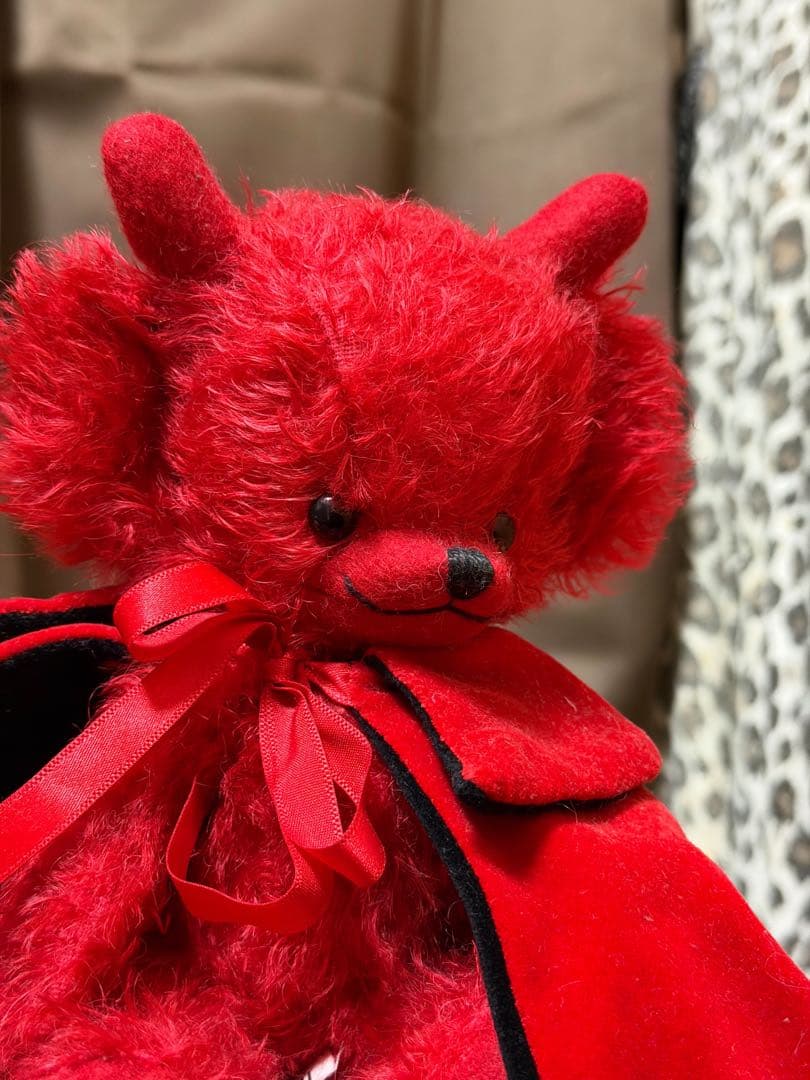 メリーソート社 チーキーブリティッシュデビル レッド 100体限定