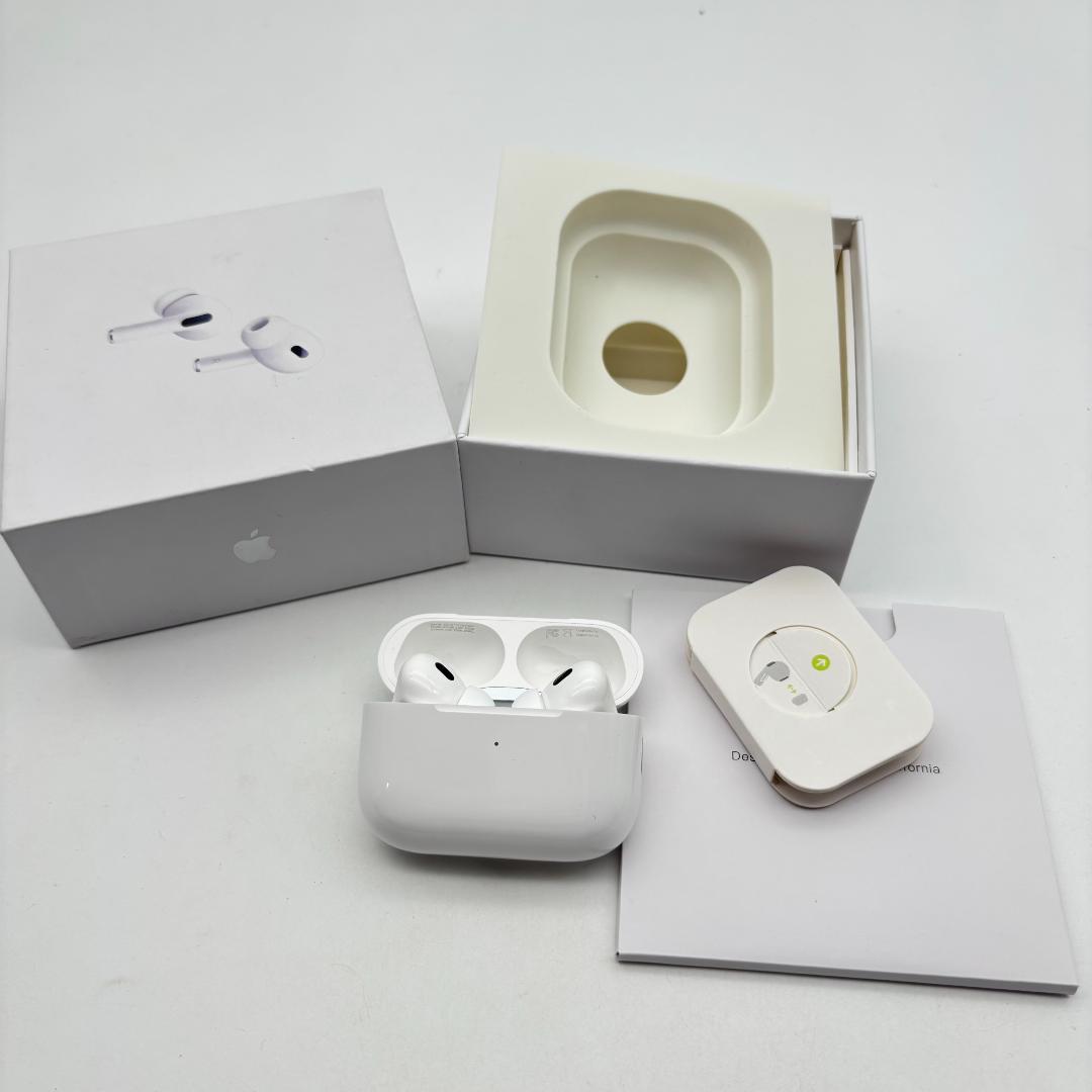 AirPods (第2世代) ホワイト 本体 Apple AirPods with Charging Case 第2世代 MV7N2J/A 価格比較 - 価格.com