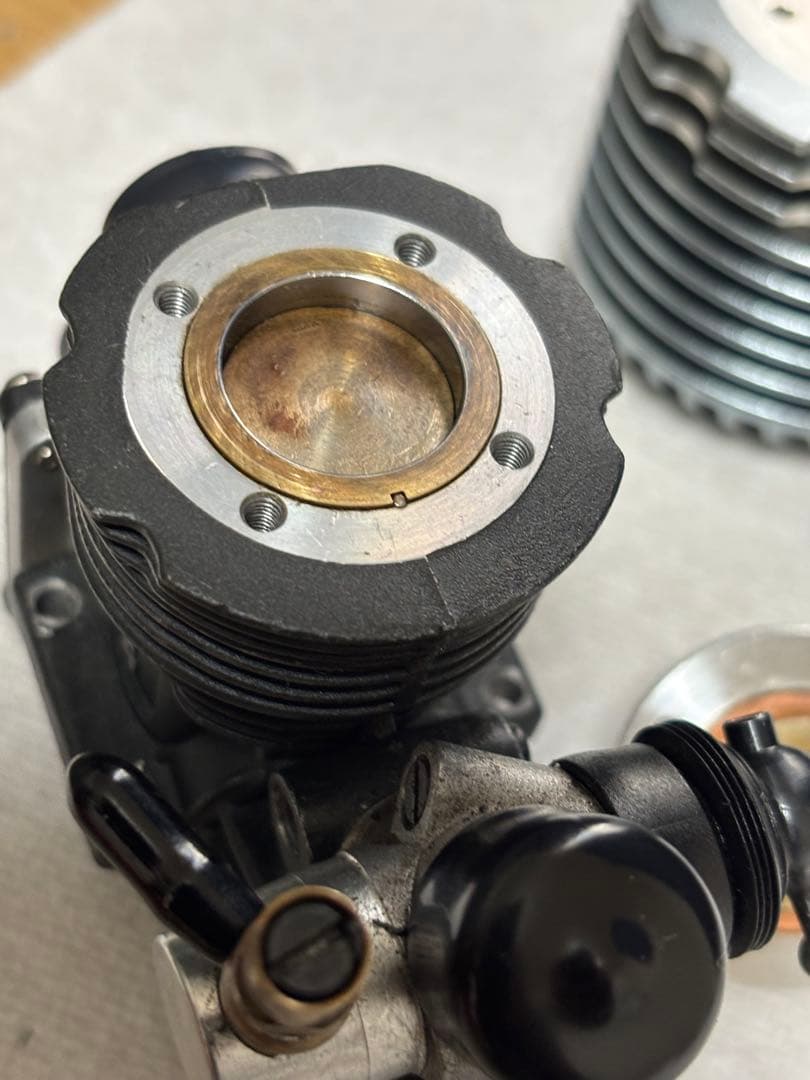 ロッシ 1/8 LOSI LST Mach 427 ラジコン エンジン