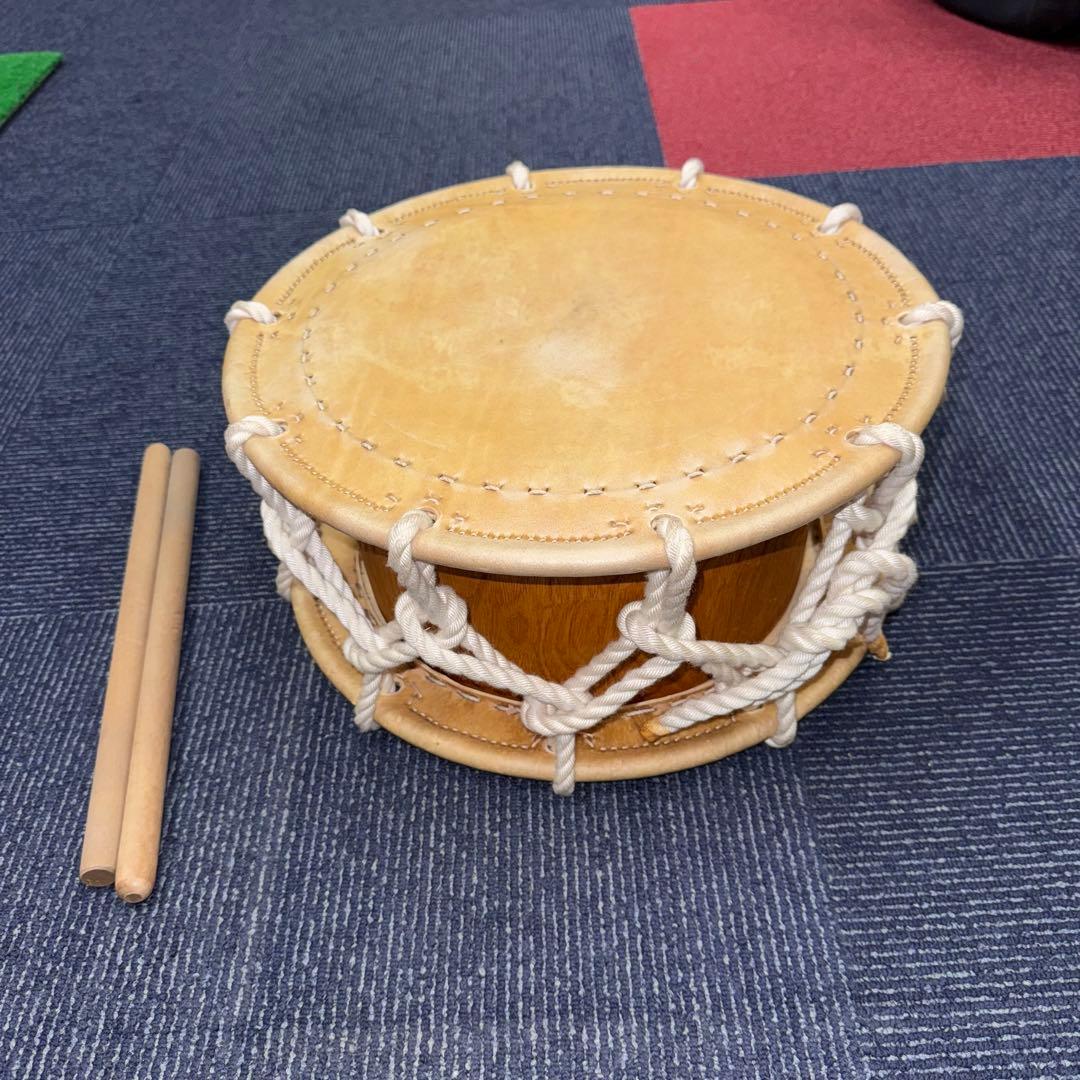 岡田屋布施 締太鼓 ハードケース付き 中古品 岡田屋布施 締太鼓 中古
