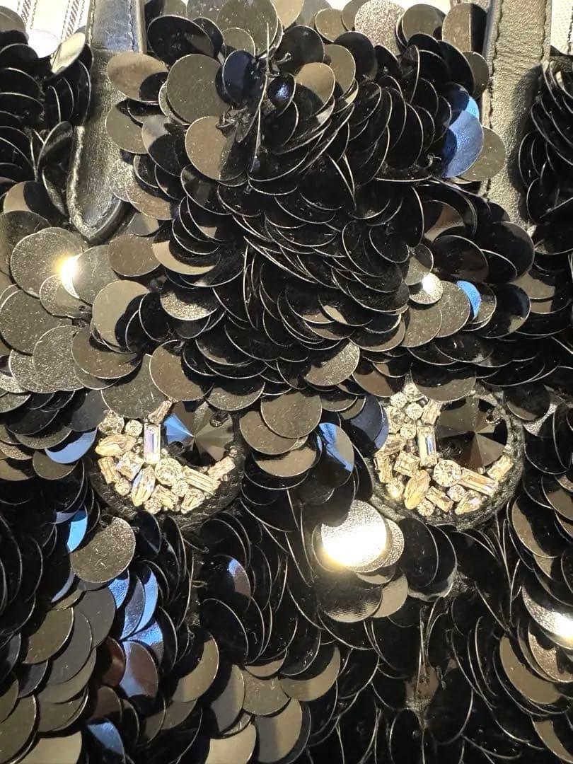 新品未使用です　ANYA HINDMARCH eyesハンドバッグ