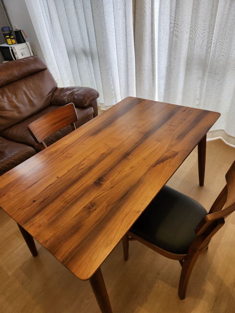 【引き取り限定　兵庫県西宮市】木製ダイニングテーブルと椅子2脚セット