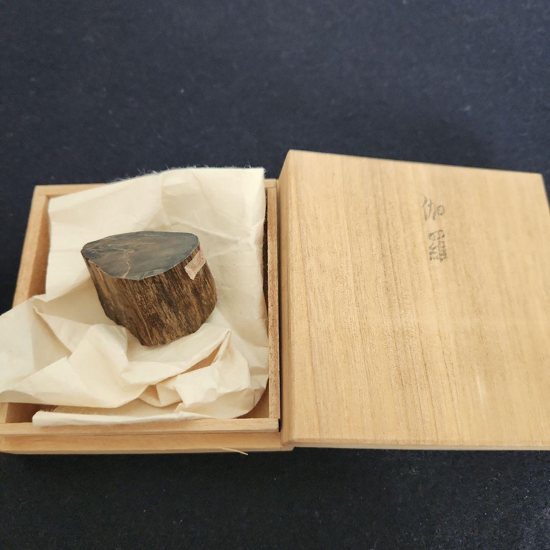 香木‥伽羅 香木『伽羅』 買取価格相場｜骨董品買取 緑和堂