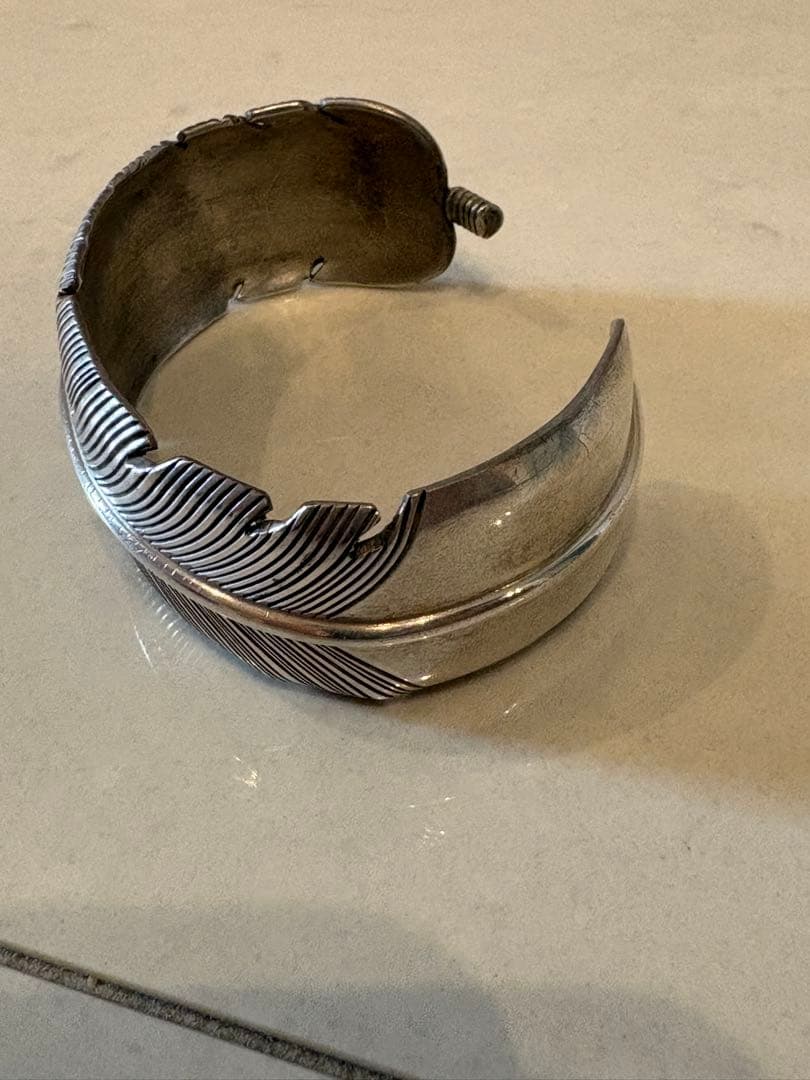 【24時間限定特価】ハーヴィーメイス　フェザーバングル 25mm