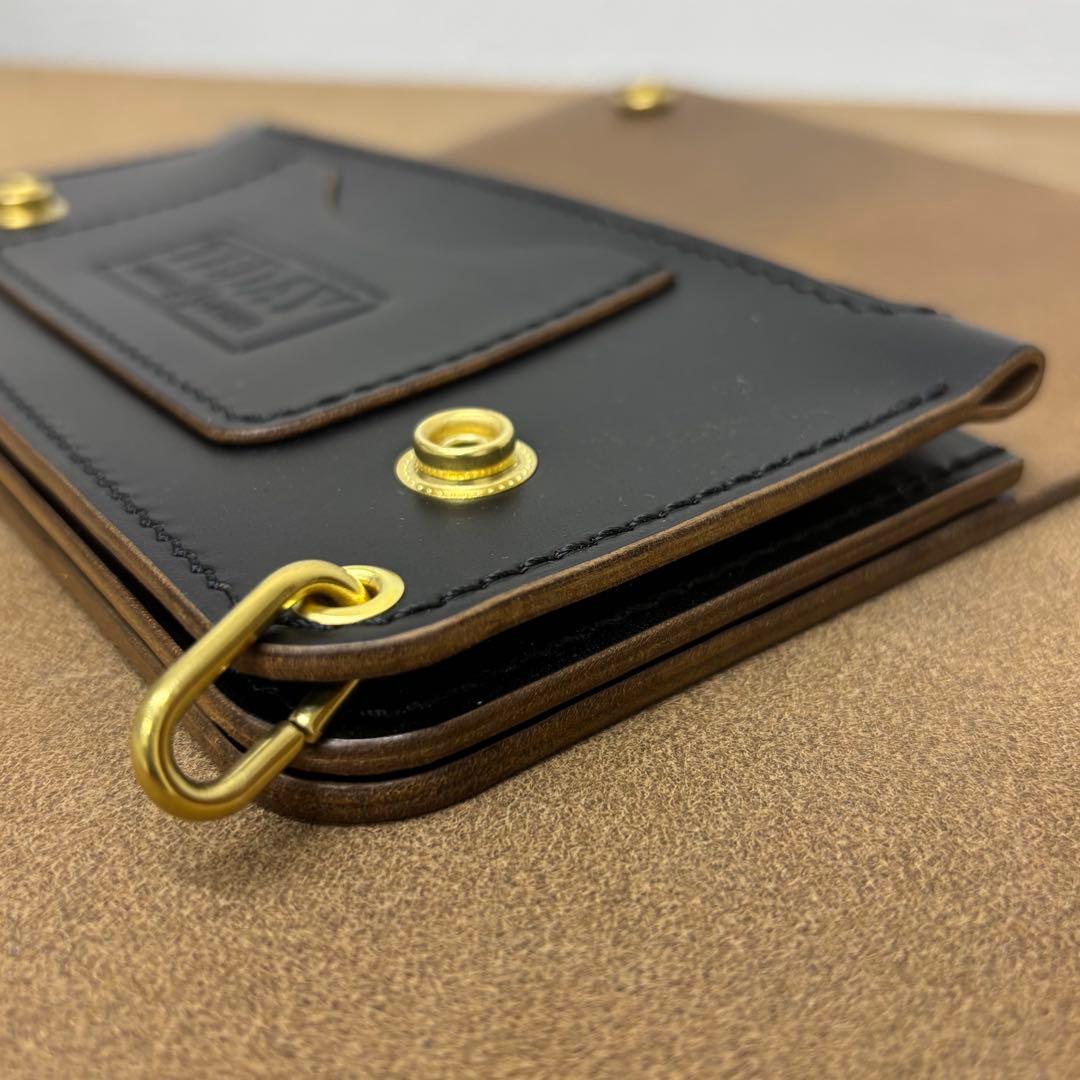 ホースバット　トラッカーウォレット　黒　茶心　3層　タロン　MARYAM