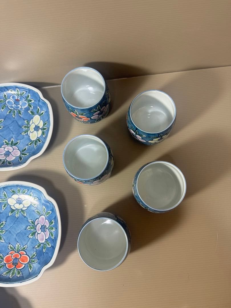 2072 源右衛門窯 染錦椿絵 皿5客 湯呑5客の通販はau PAY マーケット