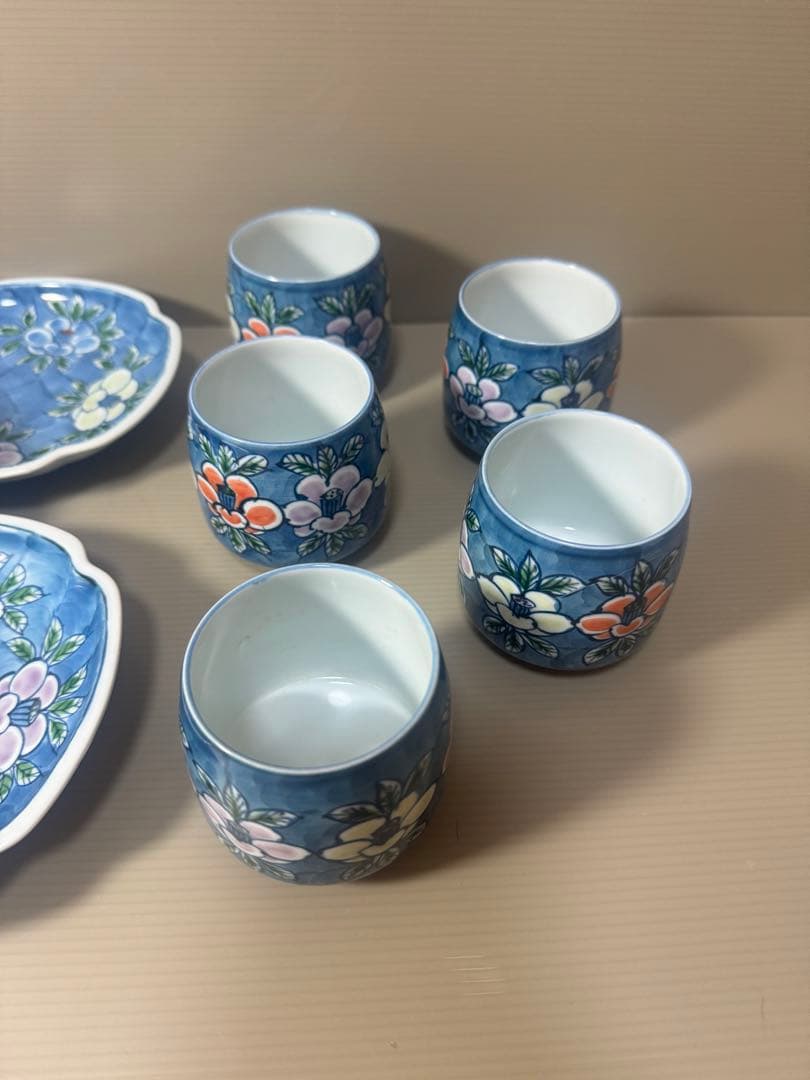 2072 源右衛門窯 染錦椿絵 皿5客 湯呑5客