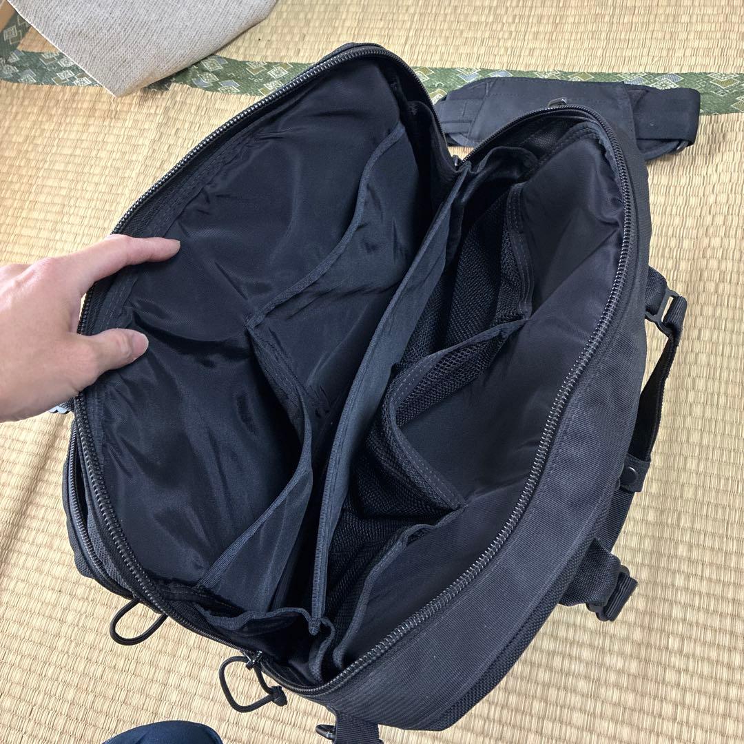 BRIEFING A4 LINER ブラック ブリーフィング 黒 ストラップ付