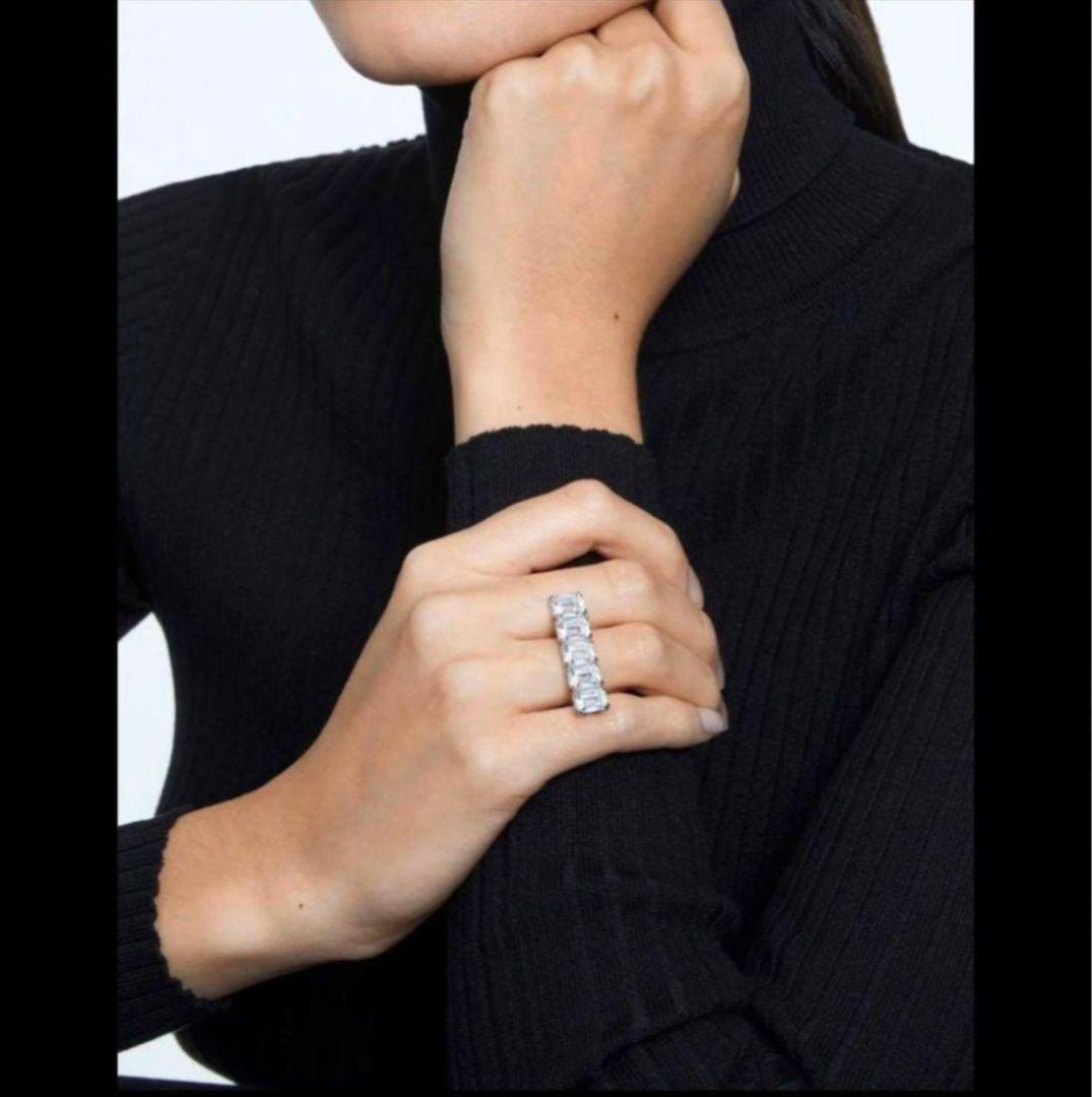 スワロフスキー　エメラルドカット5連リング