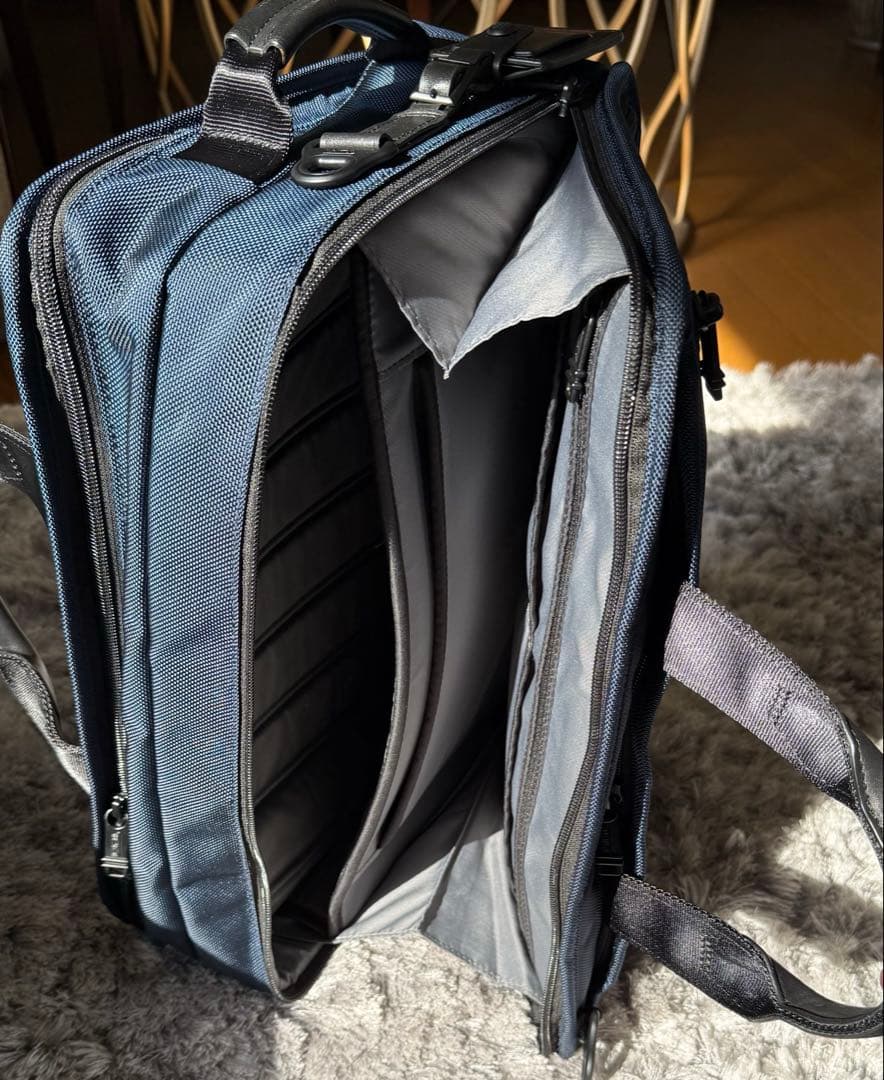 【美品】TUMI ビジネスバッグ ネイビー