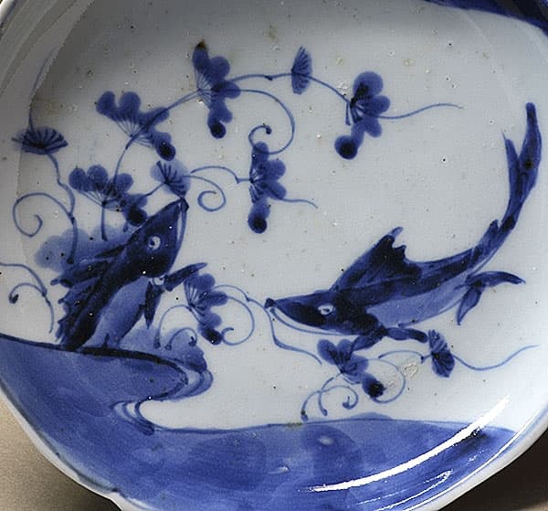 古伊万里染付 水草鮎文 輪花六寸皿