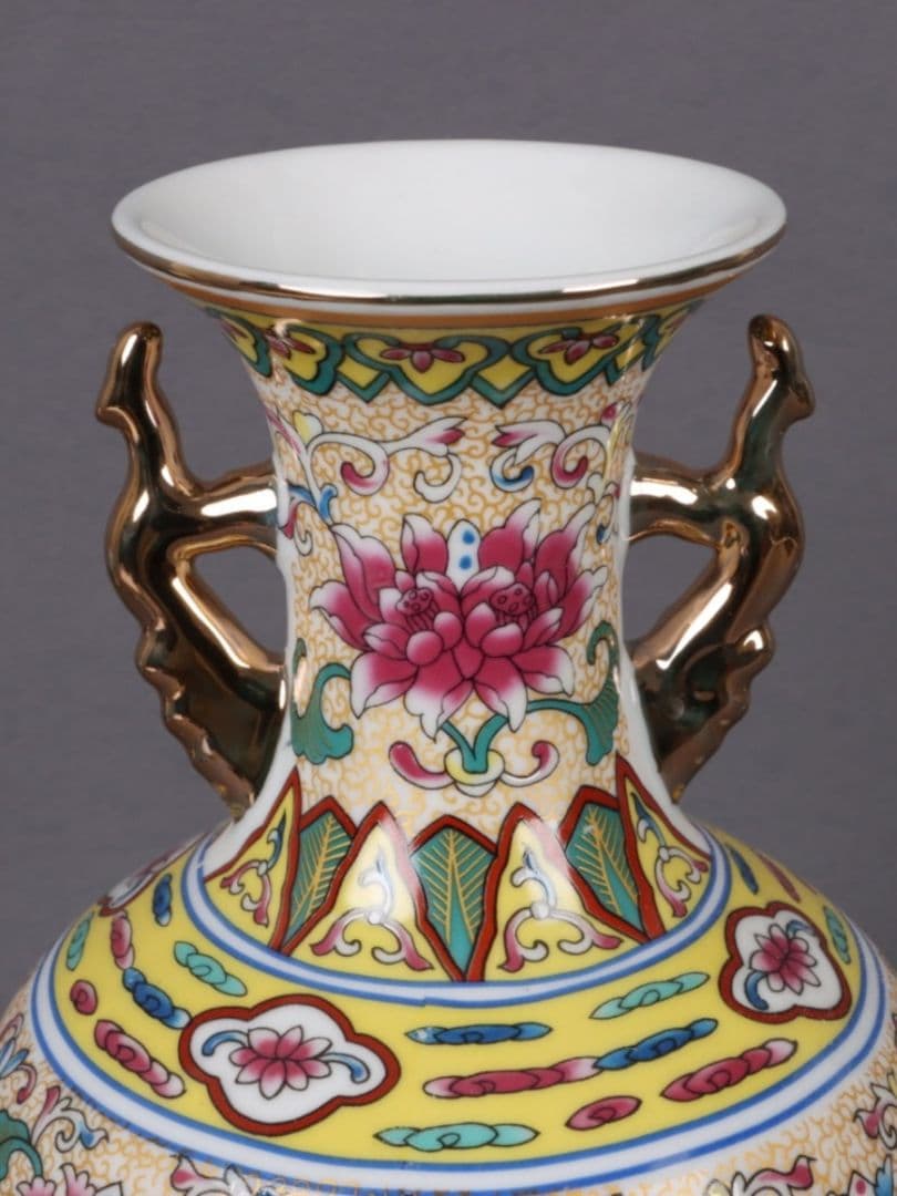 大清乾隆琺瑯彩四季瓜果双耳瓶磁花瓶 景徳鎮 陶磁器 装飾品 現代工芸品美術品置物