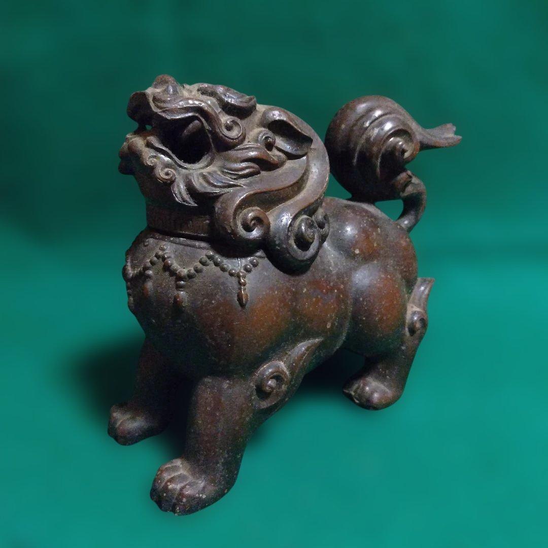 金属製獅子像 ダークブラウン 伝統工芸品　狛犬　香炉　高さは約16センチ