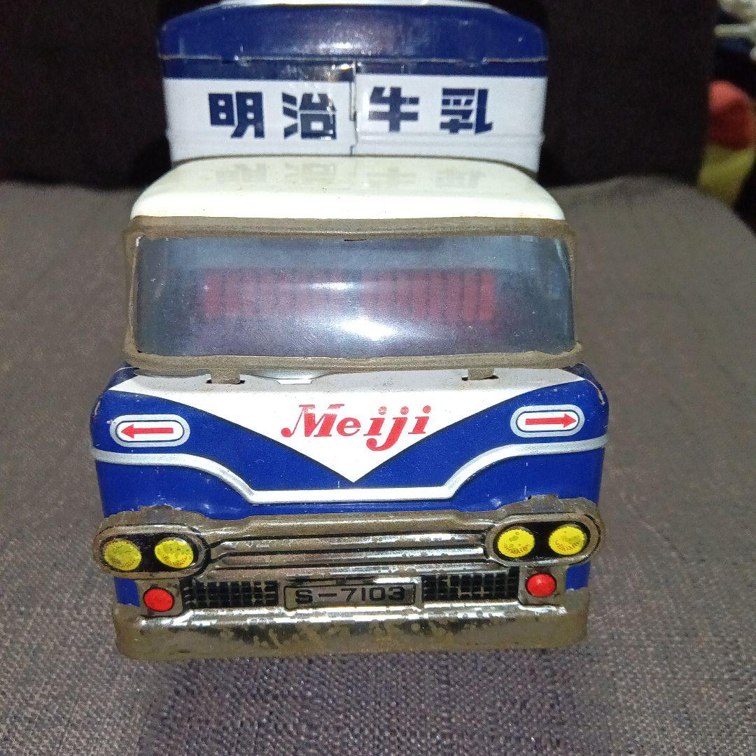 う*る様 ウルトラ重機(当時は) ビタ明治牛乳ミルクトラック