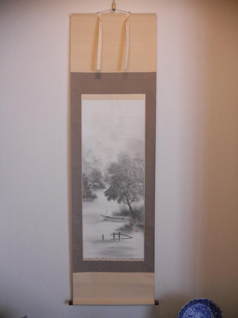 掛け軸 沢村聖観 湖畔 絹本 希少 軸装 茶道具 掛軸 共箱 です