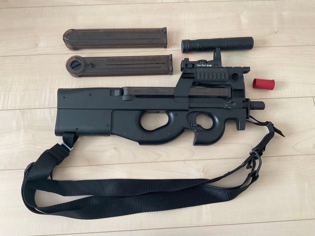 東京マルイ　電動ガン　P-90 スタンダード　現状
