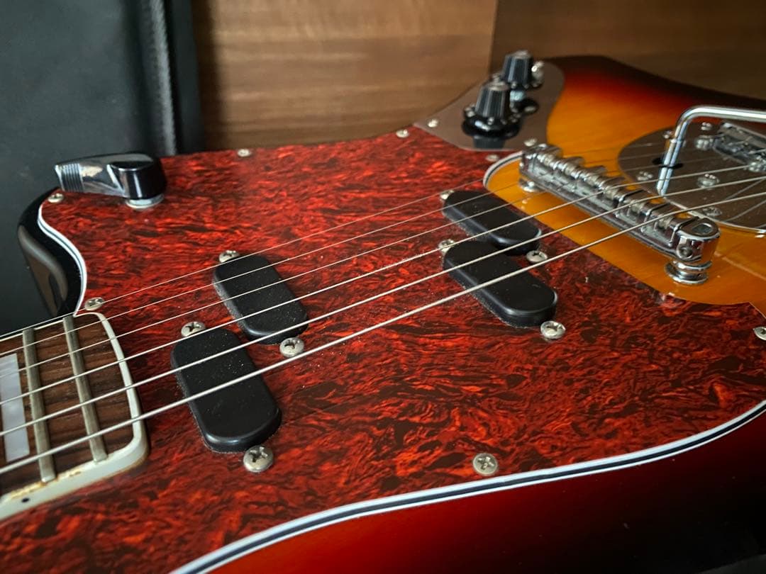 EASTWOOD GUITARS Maverick/Custom - メルカリ