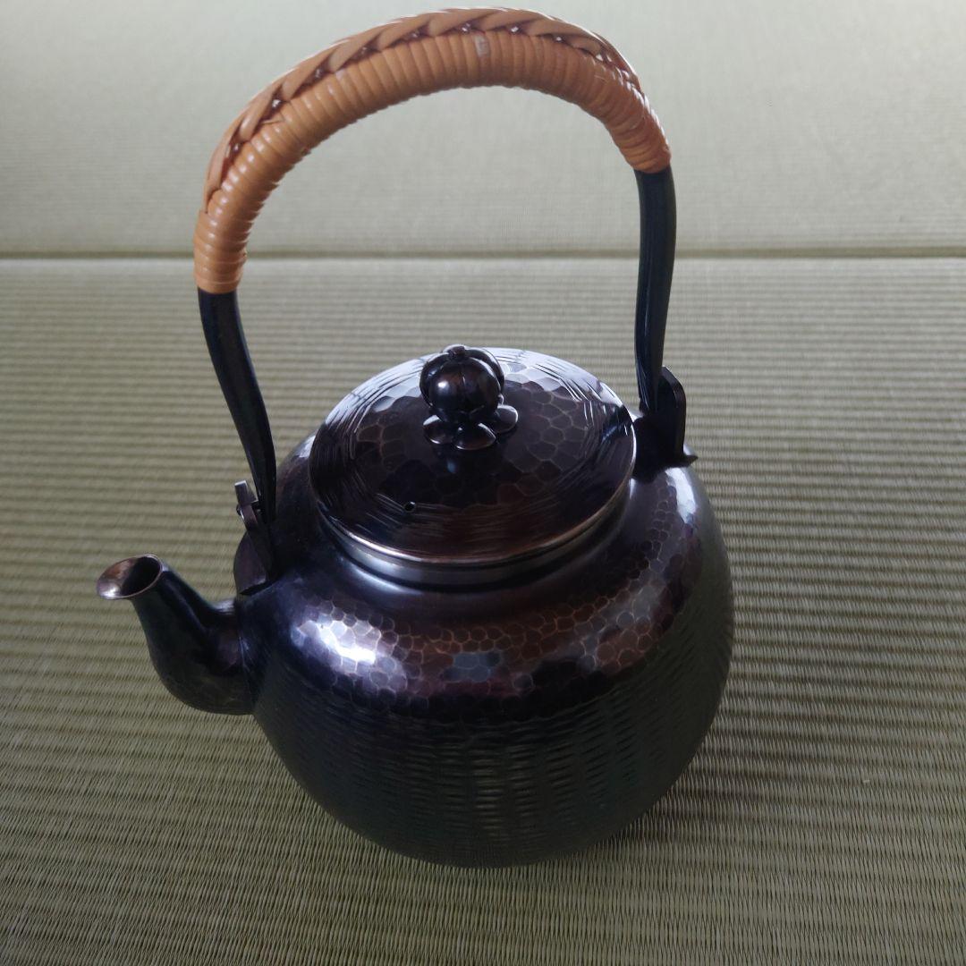 銀瓶 銀煉し仕上　秀峰堂造　茶道具/煎茶道 銀瓶 銀煉し仕上 秀峰堂造 茶道具/煎茶道