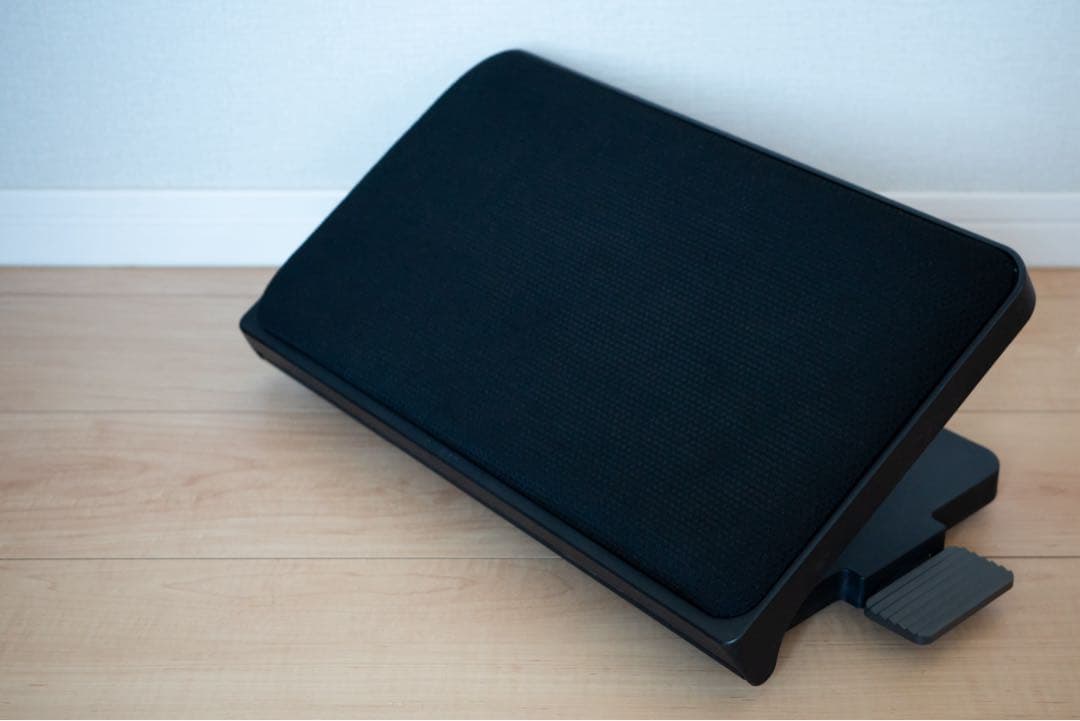 オカムラ ピエルポ フットレスト ブラック / Okamura Pierpo