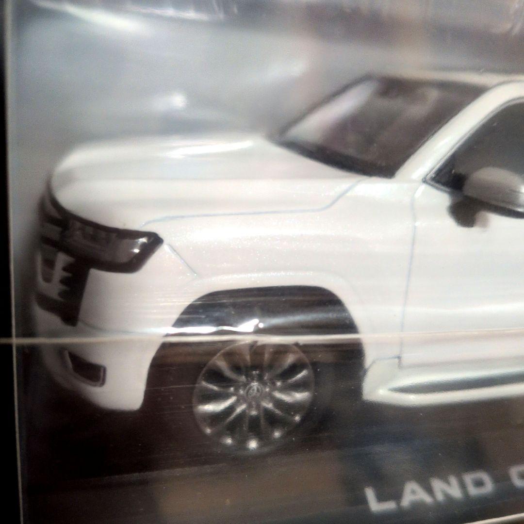 ランドクルーザー300 ミニカー1/30 外装フィルム付き完全未開封
